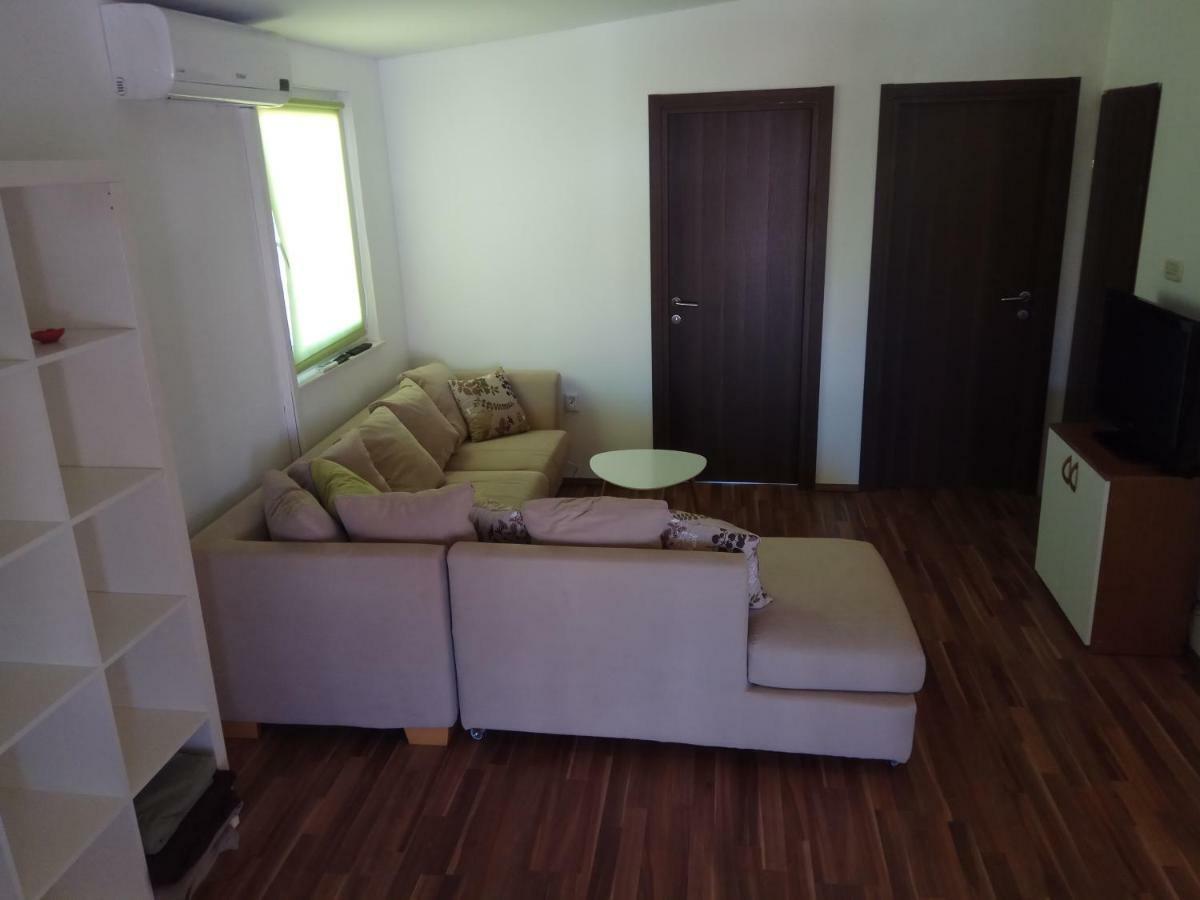 דירות ויר Apartman Medit מראה חיצוני תמונה